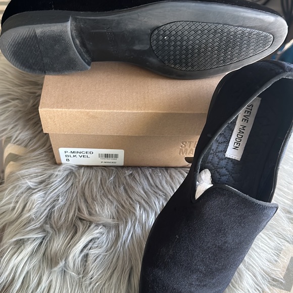 Steve Madden P-Minced Black Velvet Loafers Men's Size 8-PREOWNED WITH BOX - Picture 2 of 6